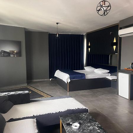 216 Hill Suites Istanbul Bagian luar foto